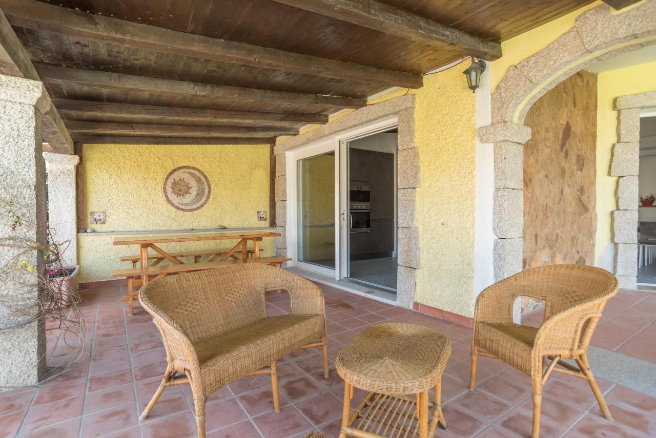 Villa Marisa Budoni Eksteriør bilde